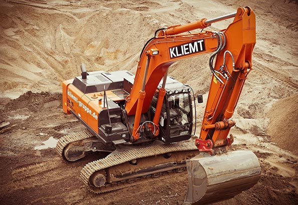 如何有效保养你的挖掘机与推土机设备?